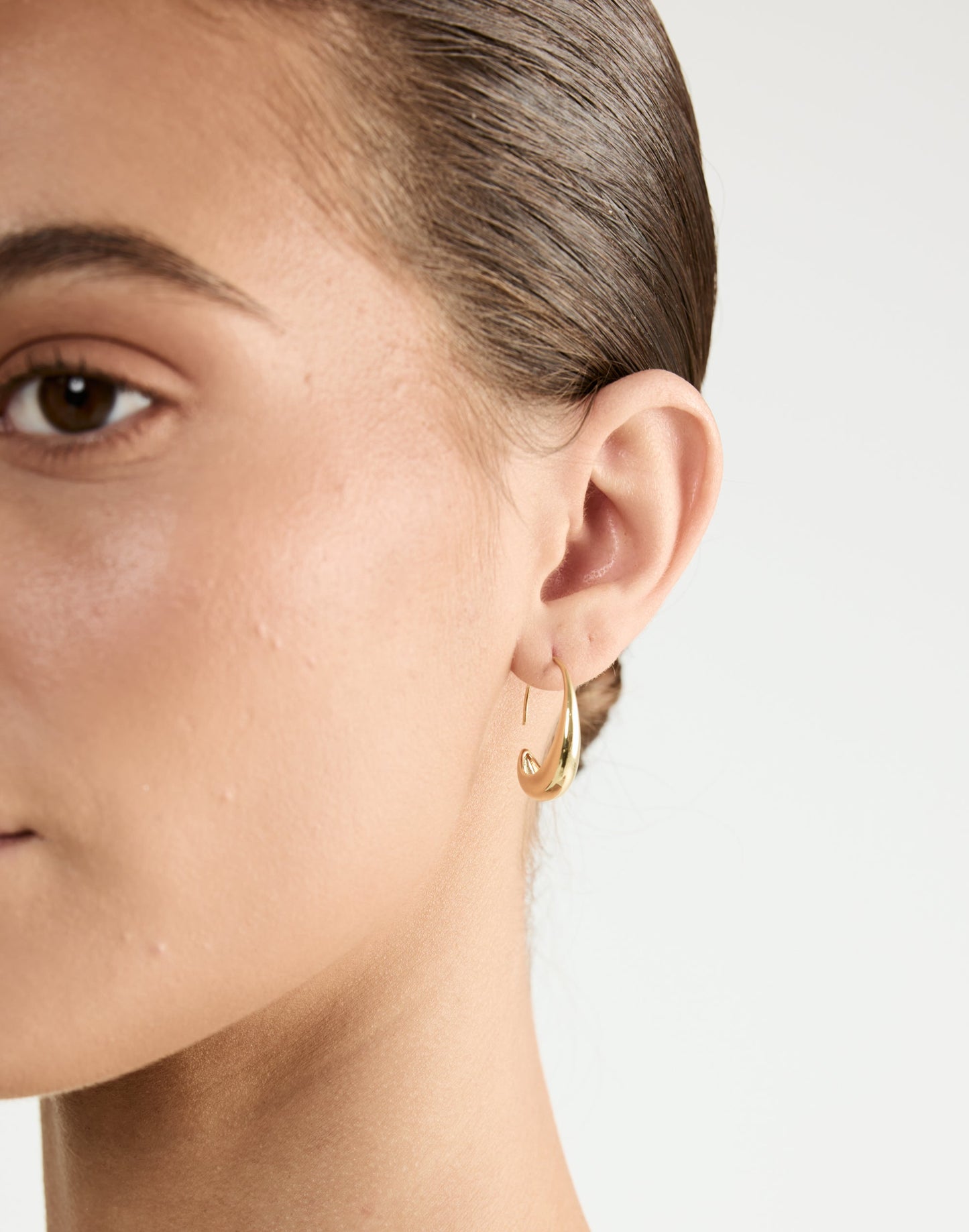 Orelia Earrings (Gold)