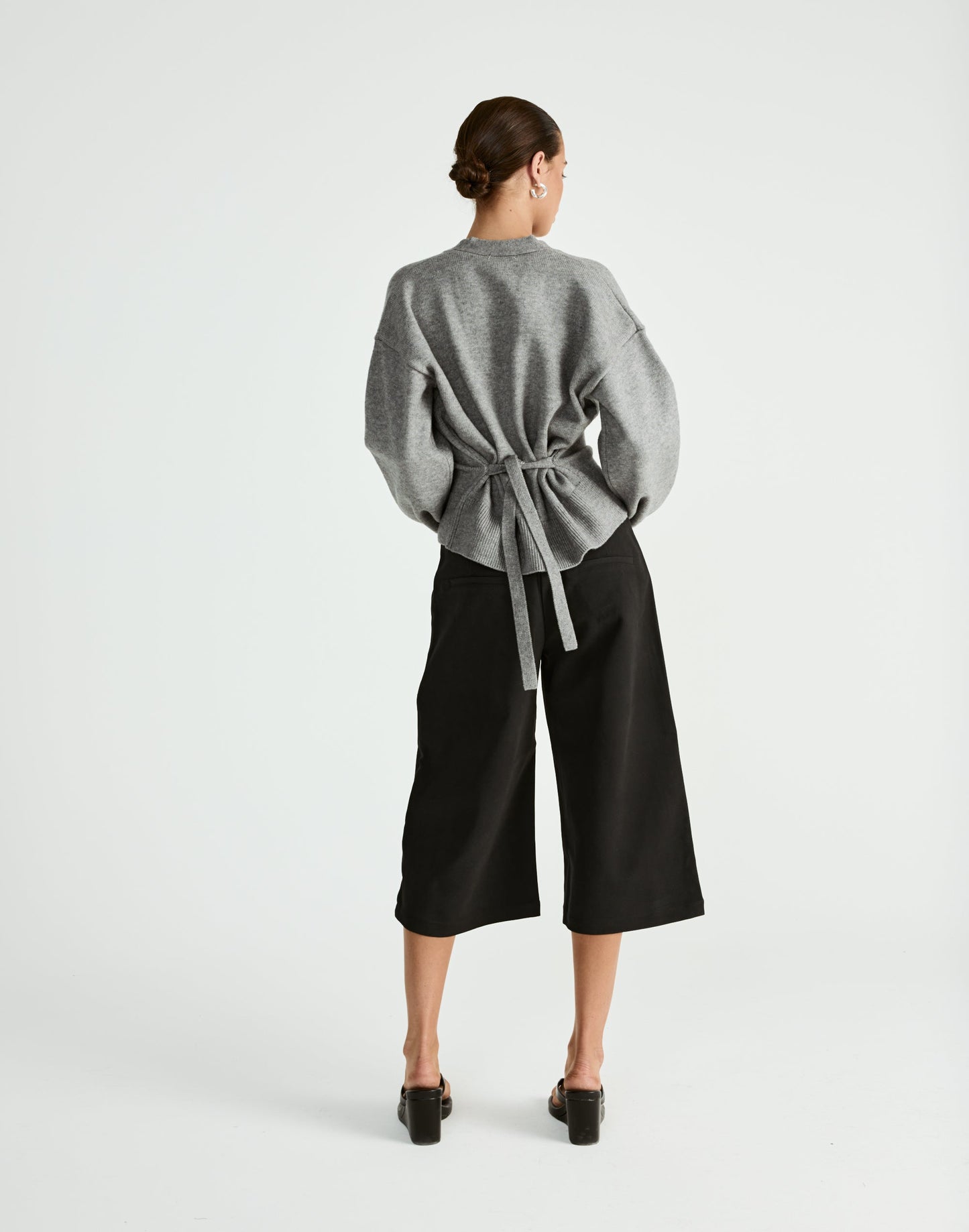 Vespera Cardigan (Slate)