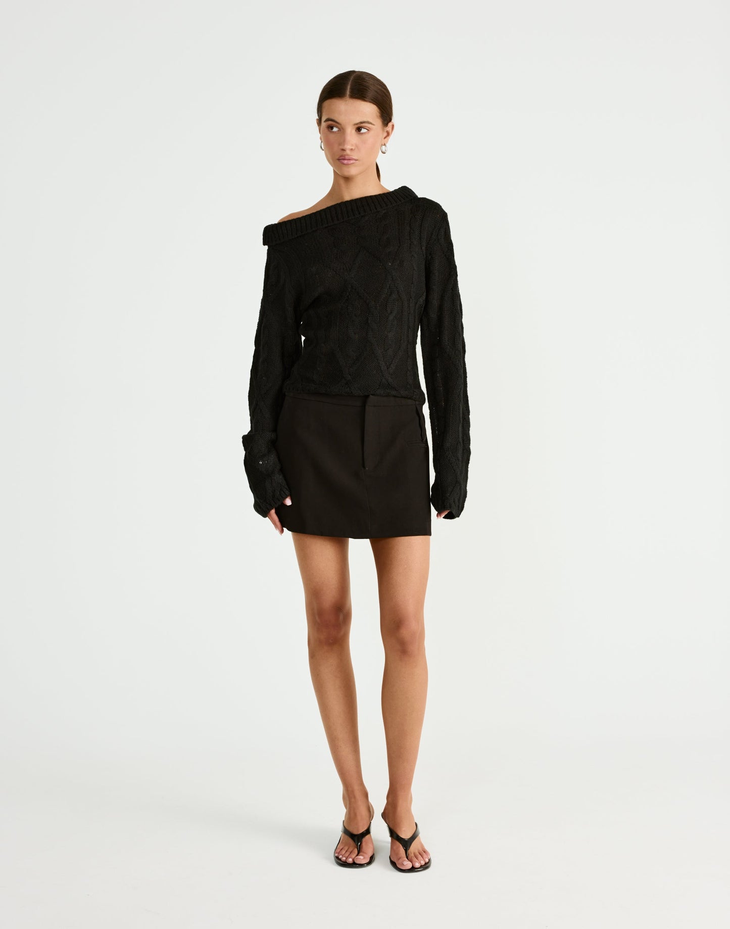 Loch Long Sleeve Top (Black)