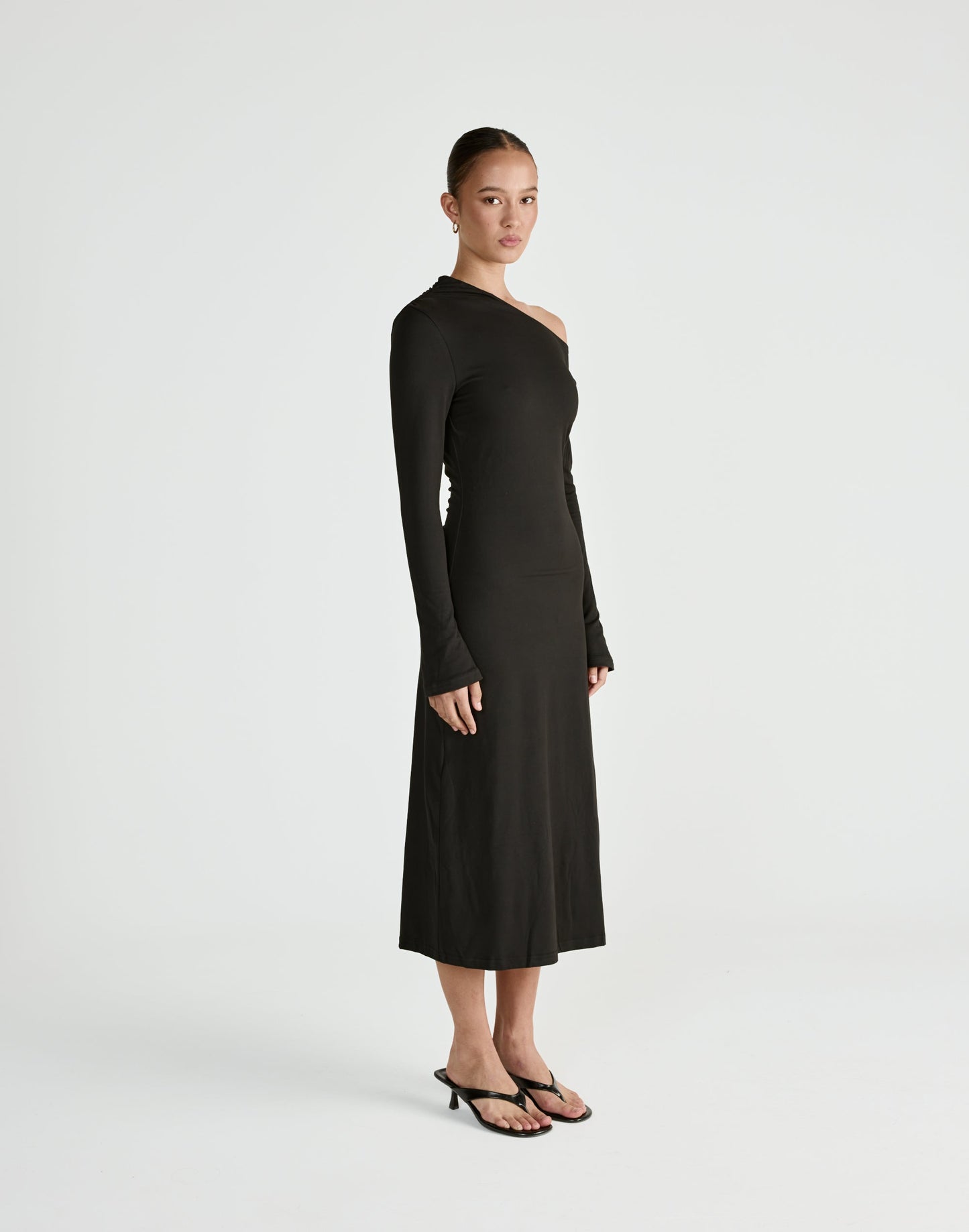Ozias Long Sleeve Midi Dress (Black)