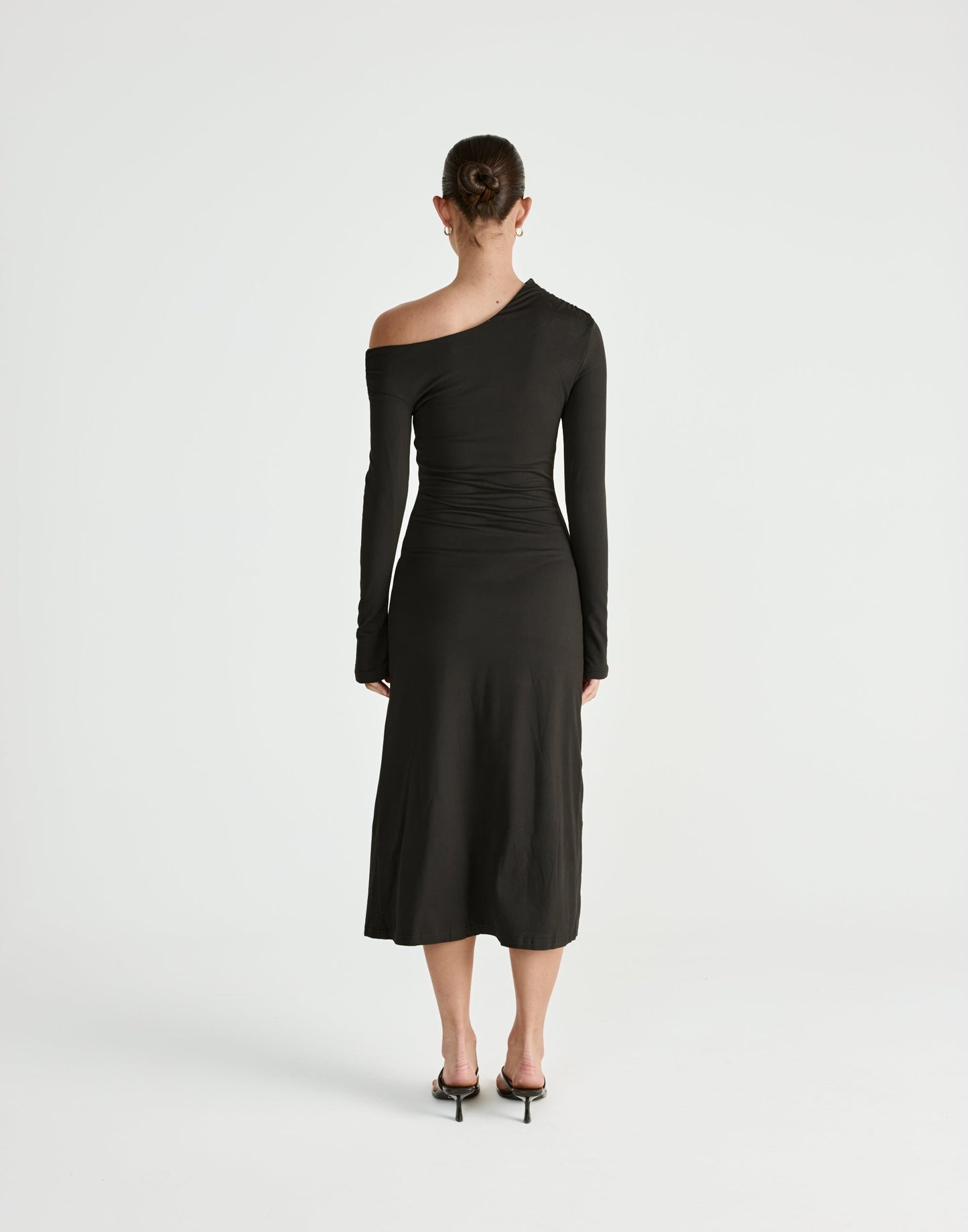 Ozias Long Sleeve Midi Dress (Black)
