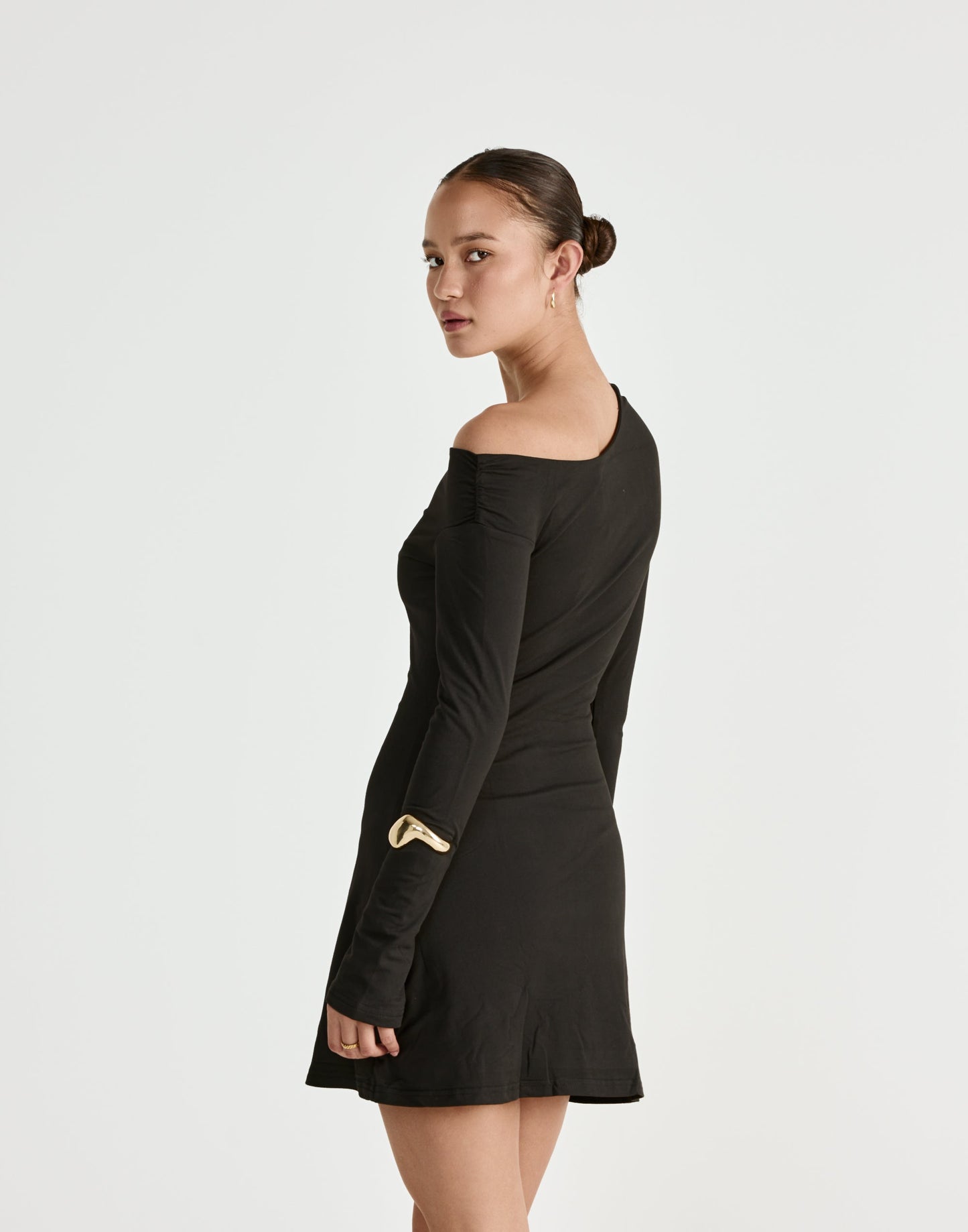 Ozias Long Sleeve Mini Dress (Black)