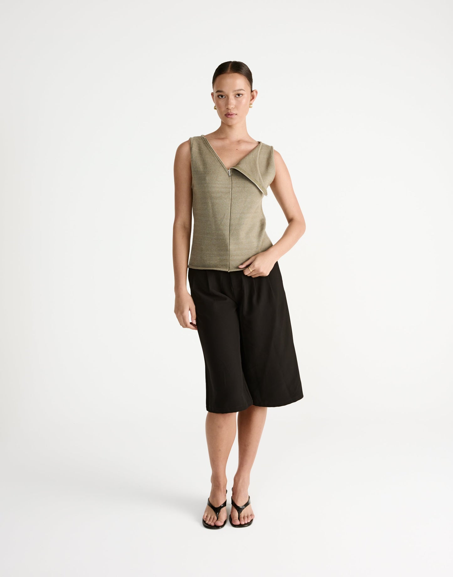 Wynter Top (Dusty Olive)