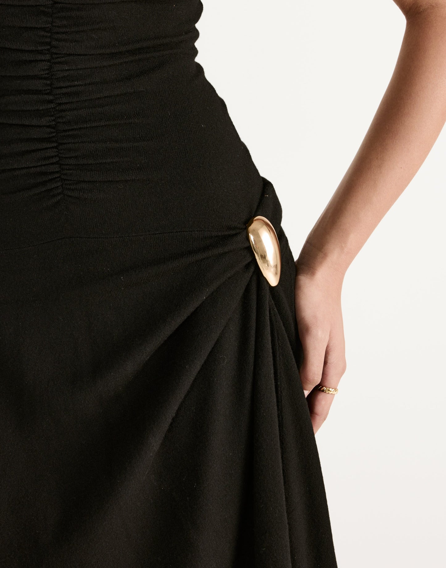 Cathie Brooch (Gold)