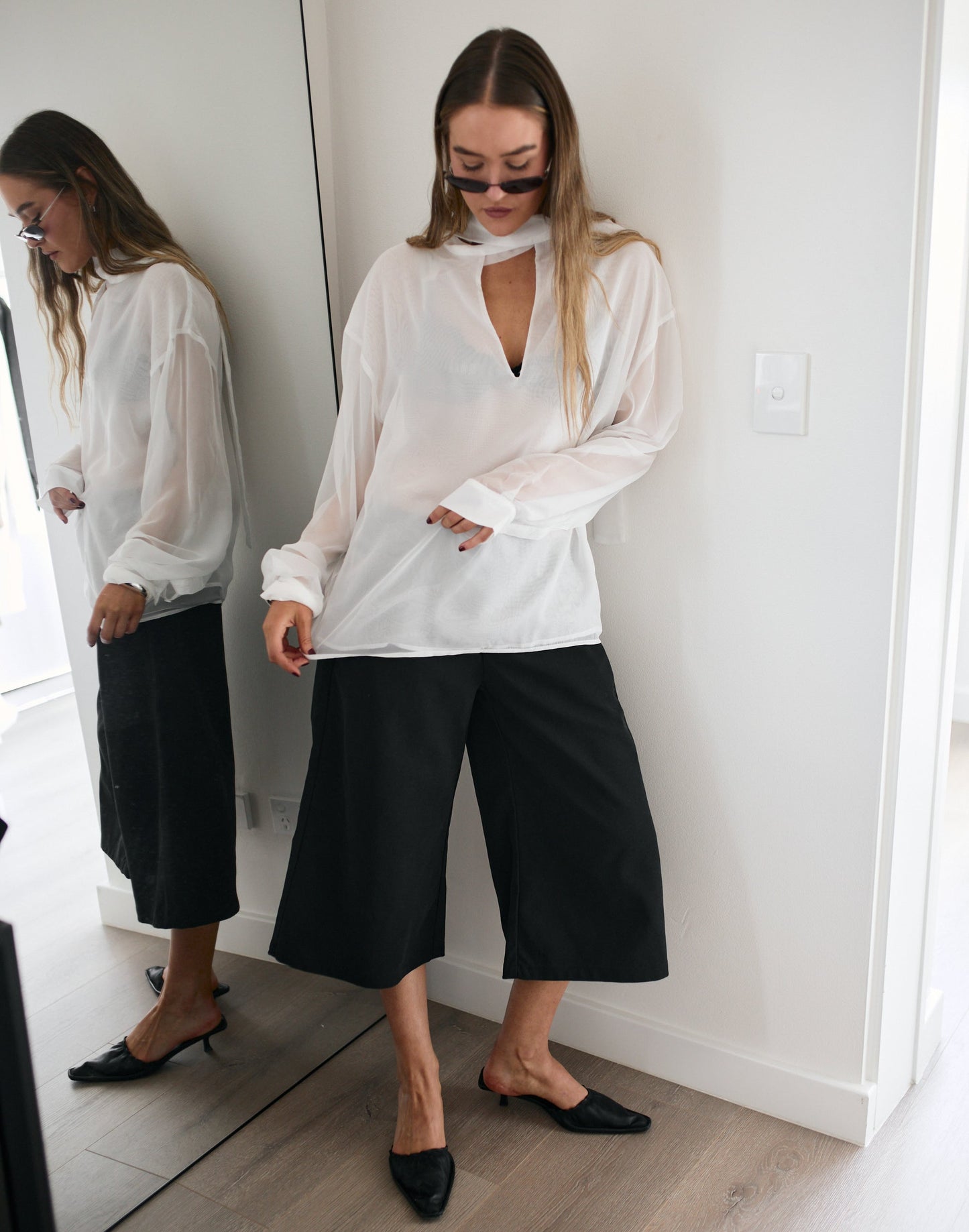 Symphony Midi Pants (Black)