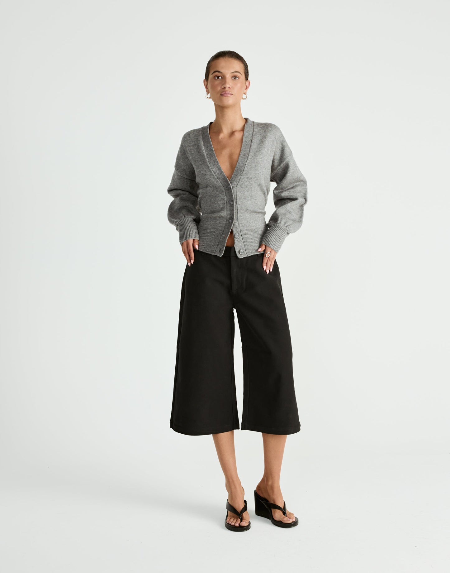 Symphony Midi Pants (Black)