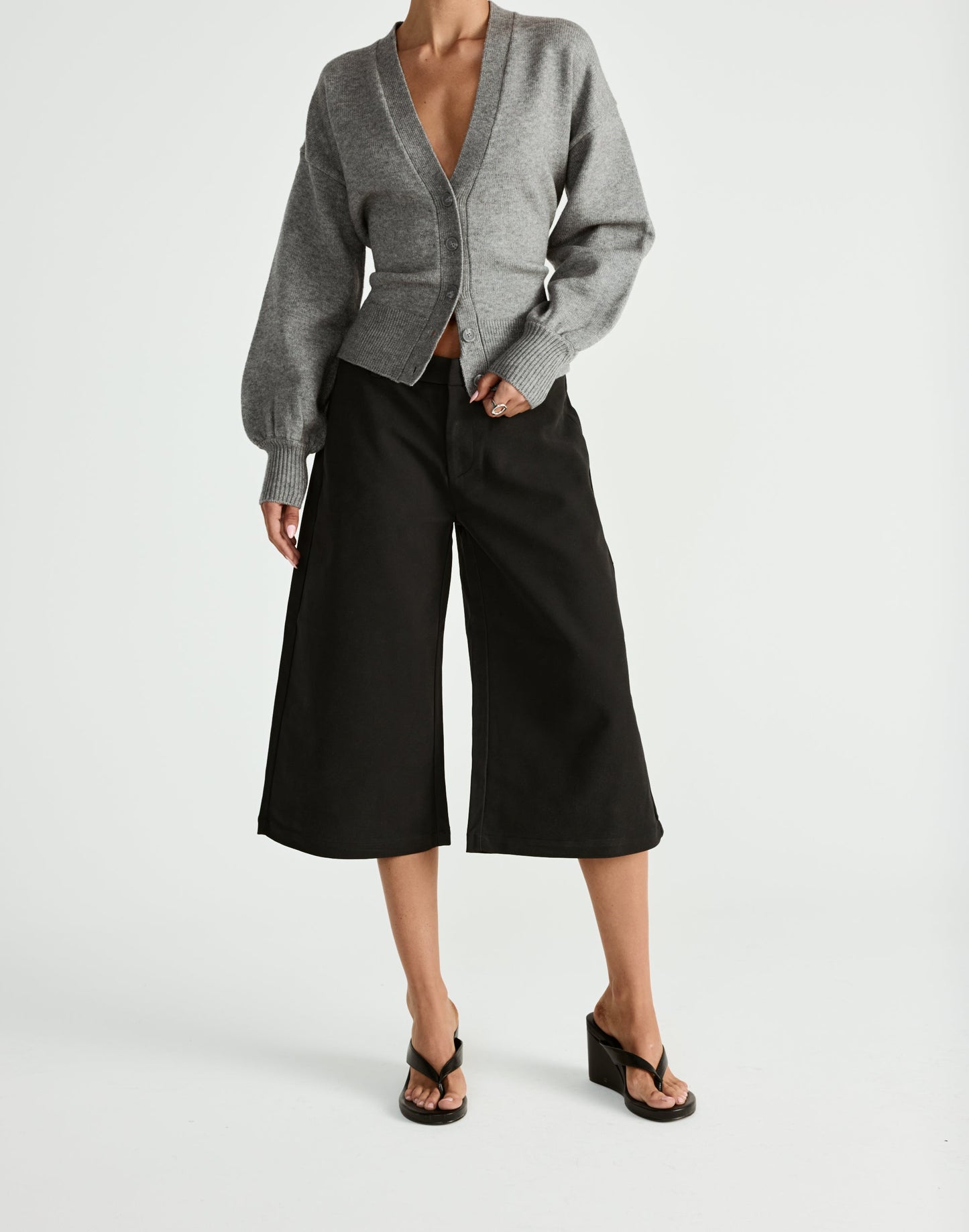 Symphony Midi Pants (Black)