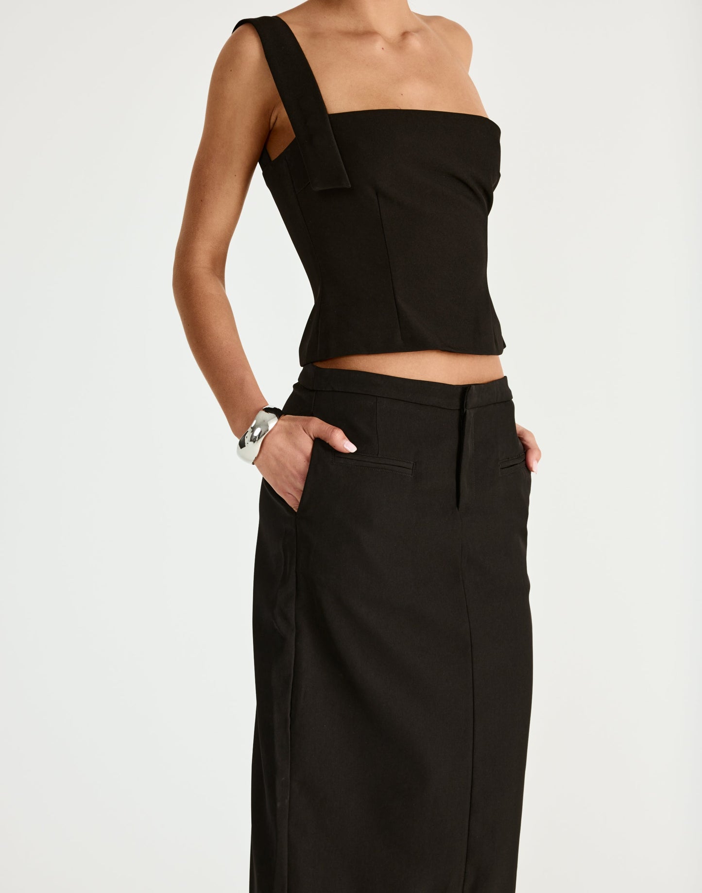 Tillie Midi Skirt (Black)