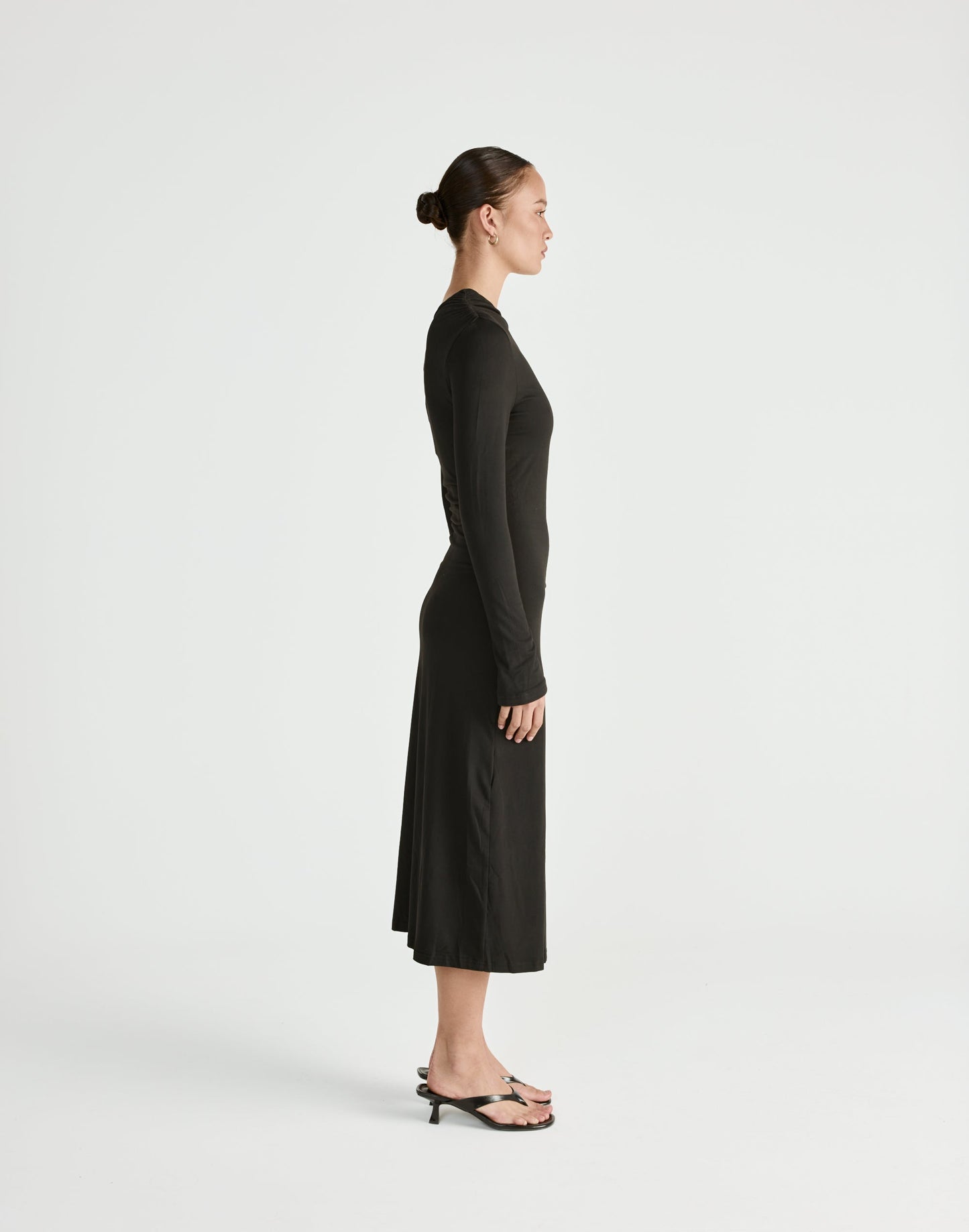 Ozias Long Sleeve Midi Dress (Black)