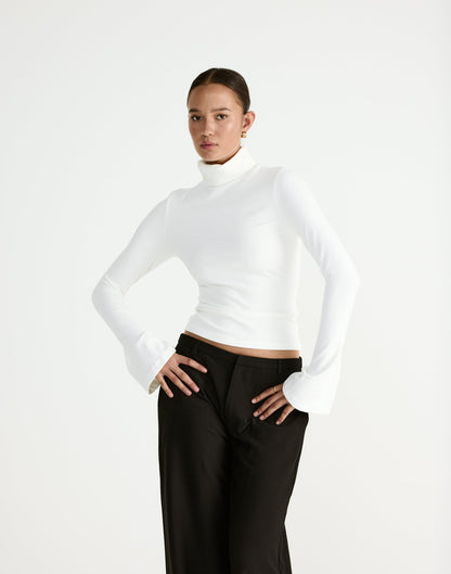Bernadette Long Sleeve Top (White)